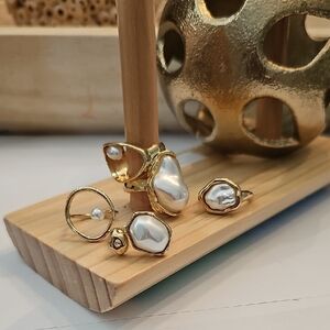 Elegant Gold and Pearl Ring Set